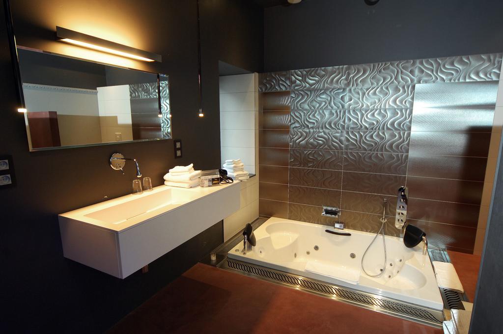 Hotel Saint-Amour Durbuy Esterno foto