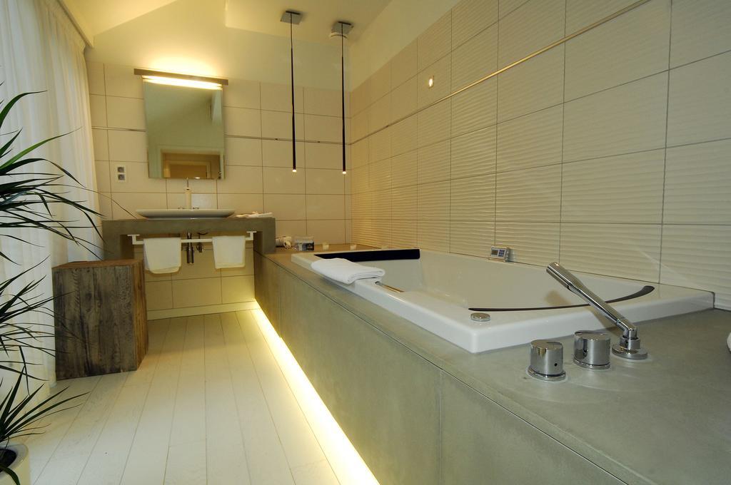 Hotel Saint-Amour Durbuy Esterno foto